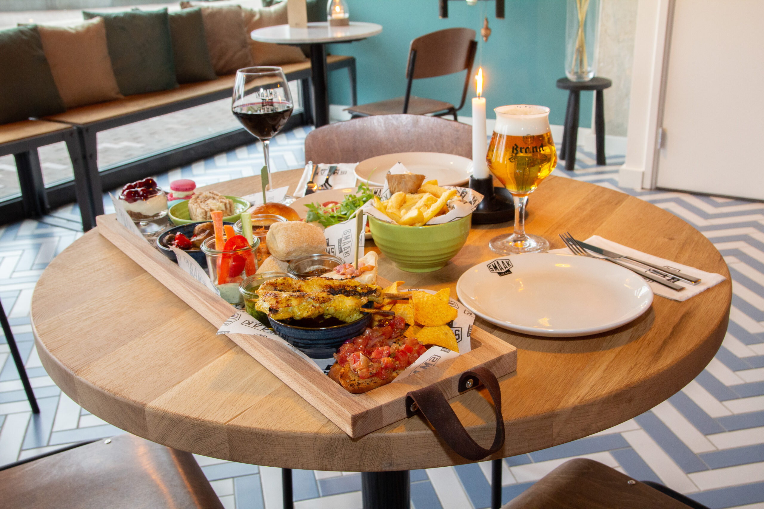 Lunchroom Smaak Lokaal Rijen